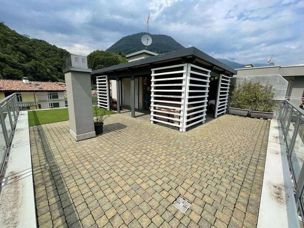 Luxury Apartment for sale in Domaso, 435 000 €, Photo 1