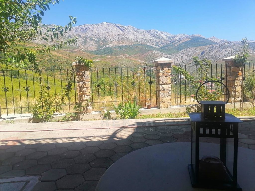 Maison de luxe à vendre à Split, 420 000 €, Photo 2