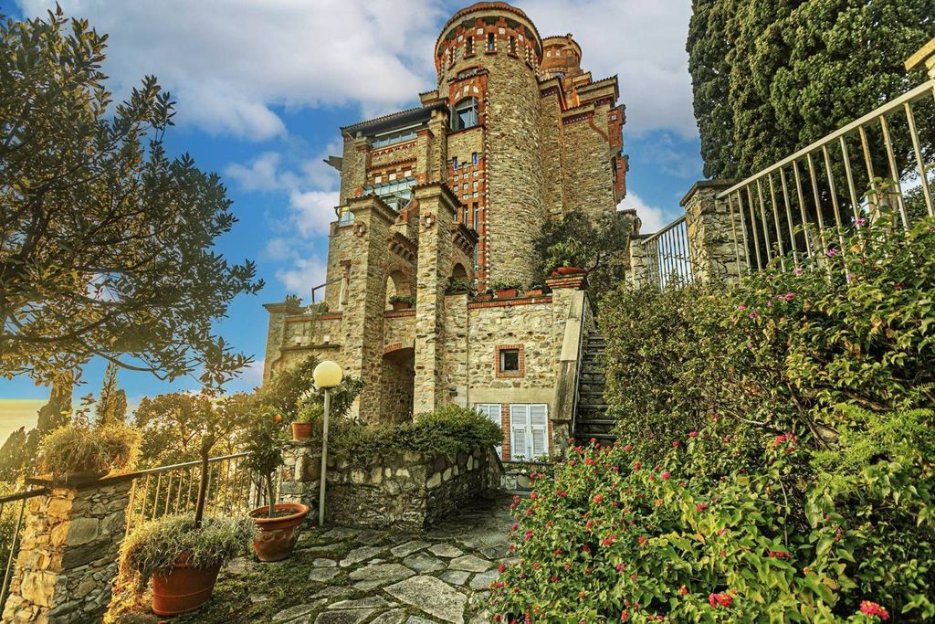 Luxury Apartment for sale in Zoagli, 1 790 000 €, Photo 2