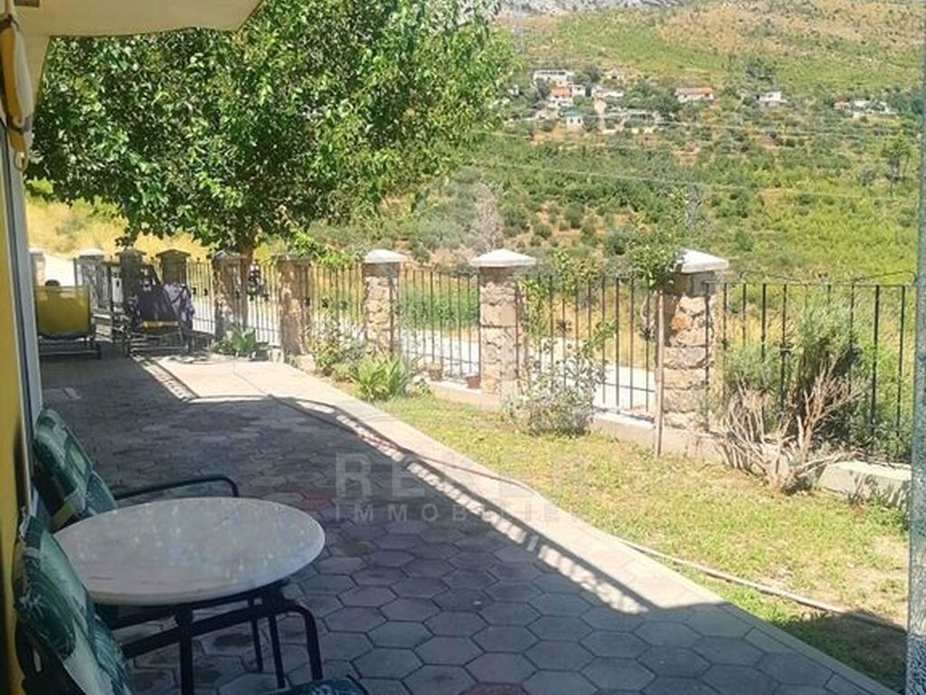 Maison de luxe à vendre à Split, 420 000 €, Photo 4