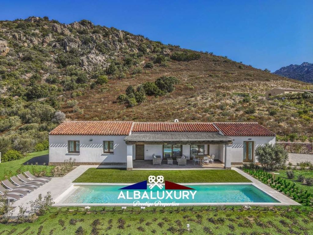 Maison de luxe à vendre à Olbia, 930 000 €, Photo 1