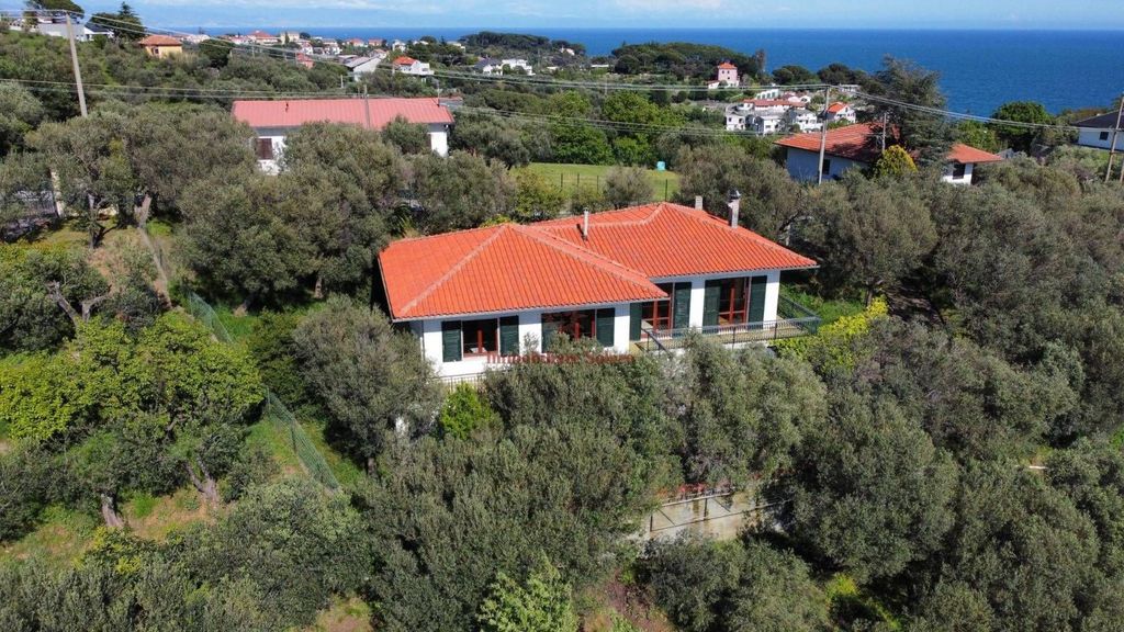 Luxury House for sale in Celle Ligure, 650 000 €, Photo 7