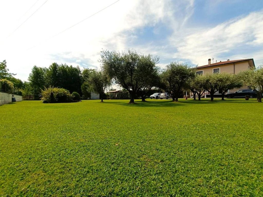 Luxury House for sale in Massa, 790 000 €, Photo 4