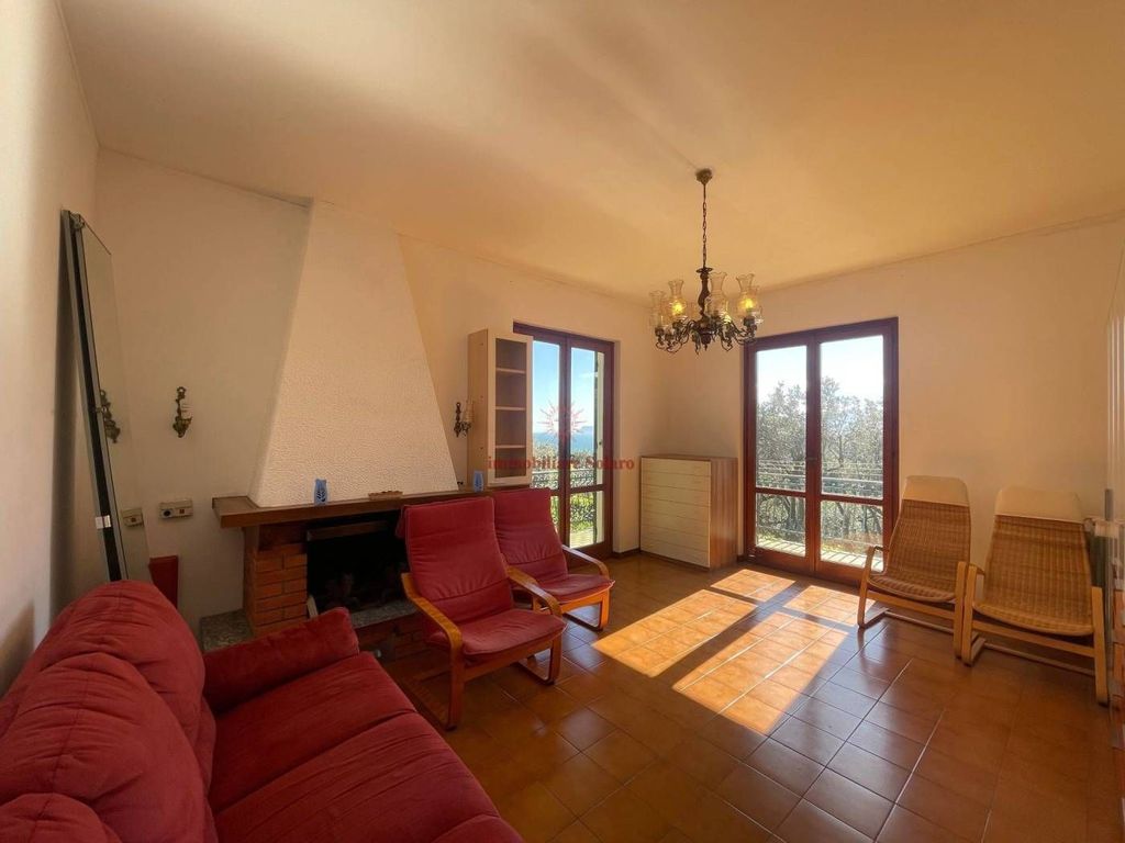 Luxury House for sale in Celle Ligure, 650 000 €, Photo 3