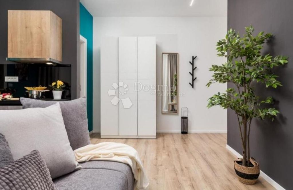 Luxury Apartment for sale in Rijeka, 430 000 €, Photo 2
