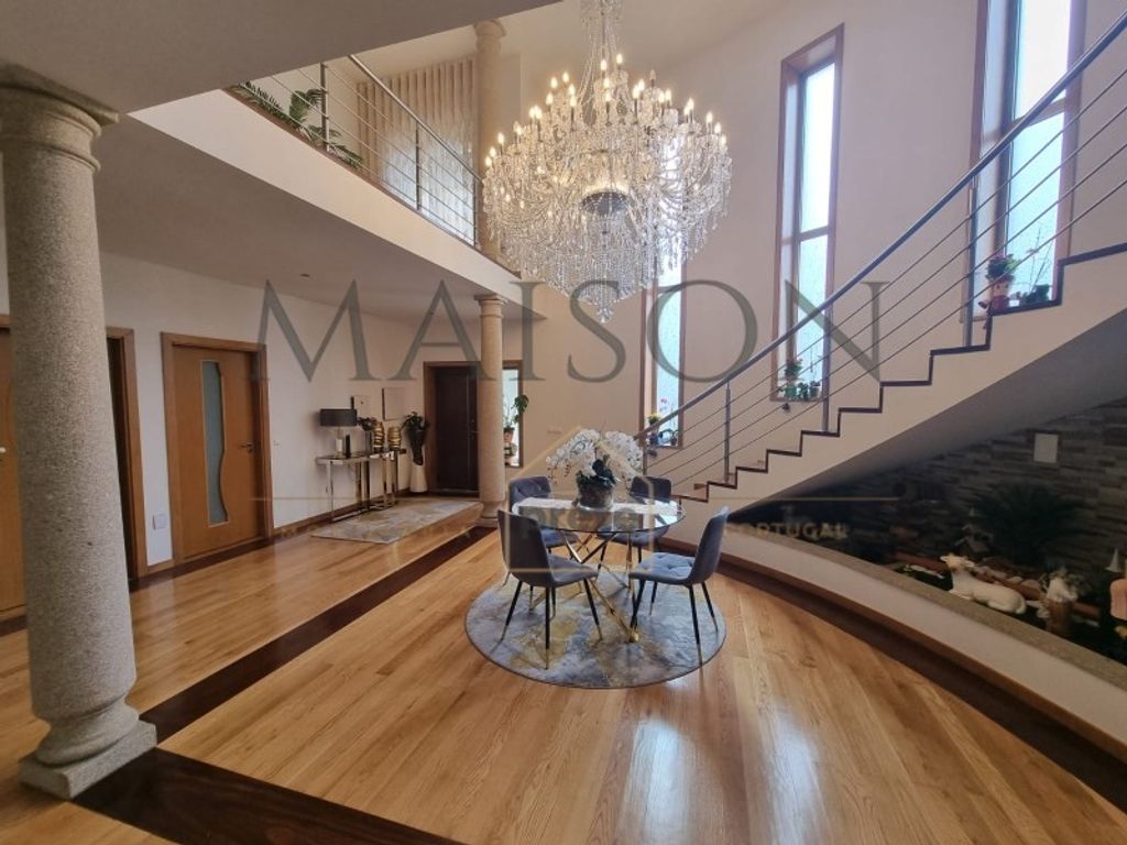 Luxury House for sale in Paredes, 900 000 €, Photo 1