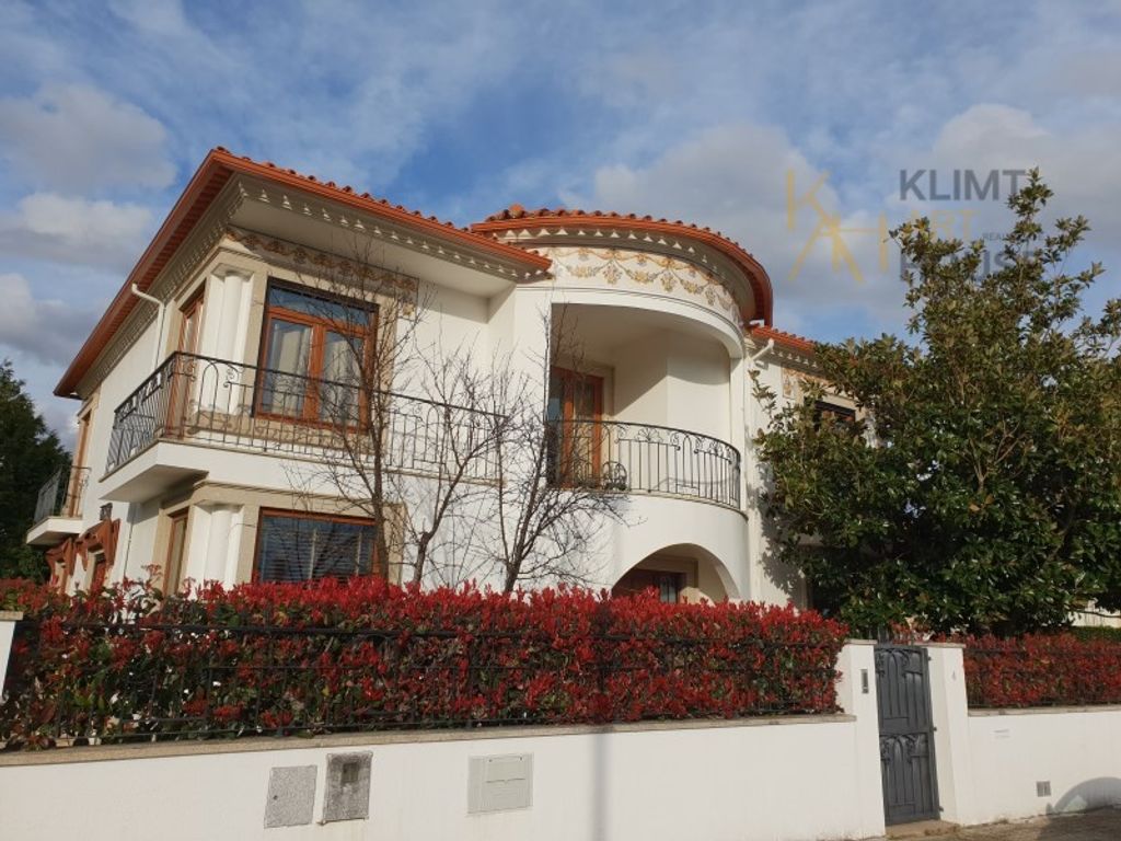 Maison de luxe à vendre à Covilhã, 500 000 €, Photo 2