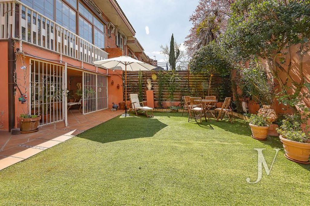 Luxury House for sale in Madrid, 1 500 000 €, Photo 1