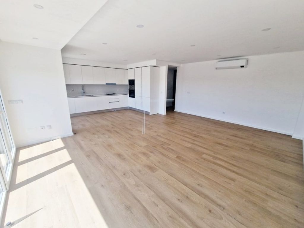 Maison de luxe à vendre à Almada, 690 000 €, Photo 2