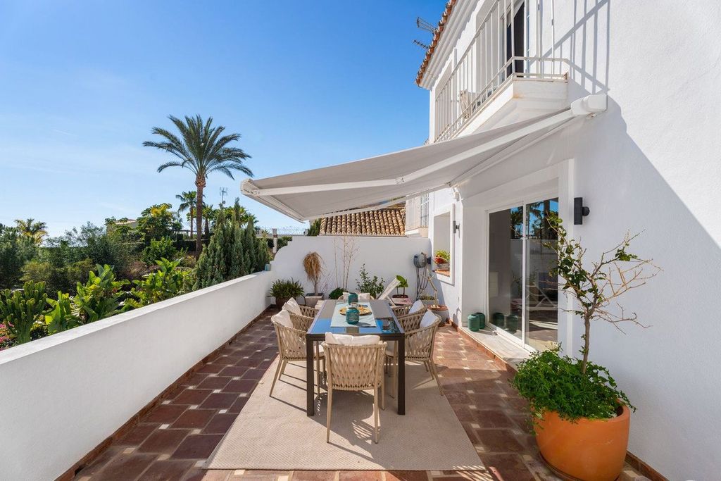 Maison de luxe à vendre à Marbella, 1 250 000 €, Photo 2