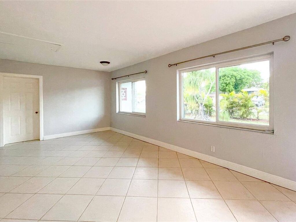 Luxury House for sale in Hollywood, 428 364 €, Photo 7