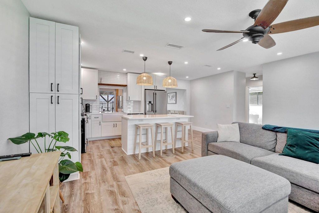 Luxury House for sale in Hollywood, 437 721 €, Photo 7