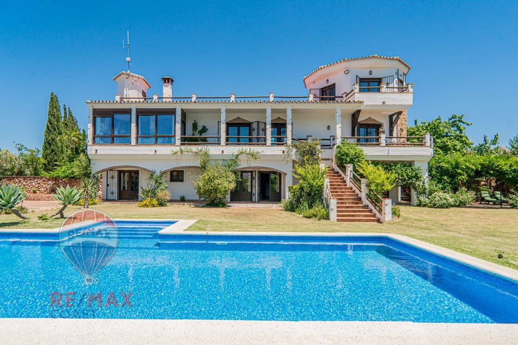 Luxury House for sale in Cártama, 895 000 €, Photo 1