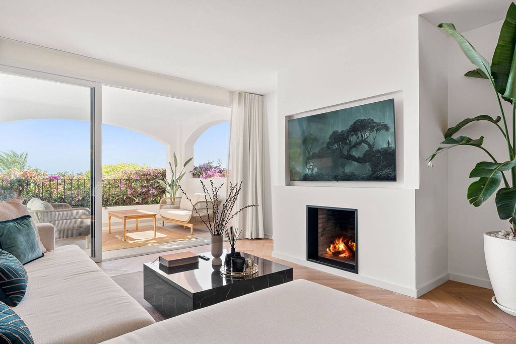 Maison de luxe à vendre à Marbella, 1 899 000 €, Photo 1