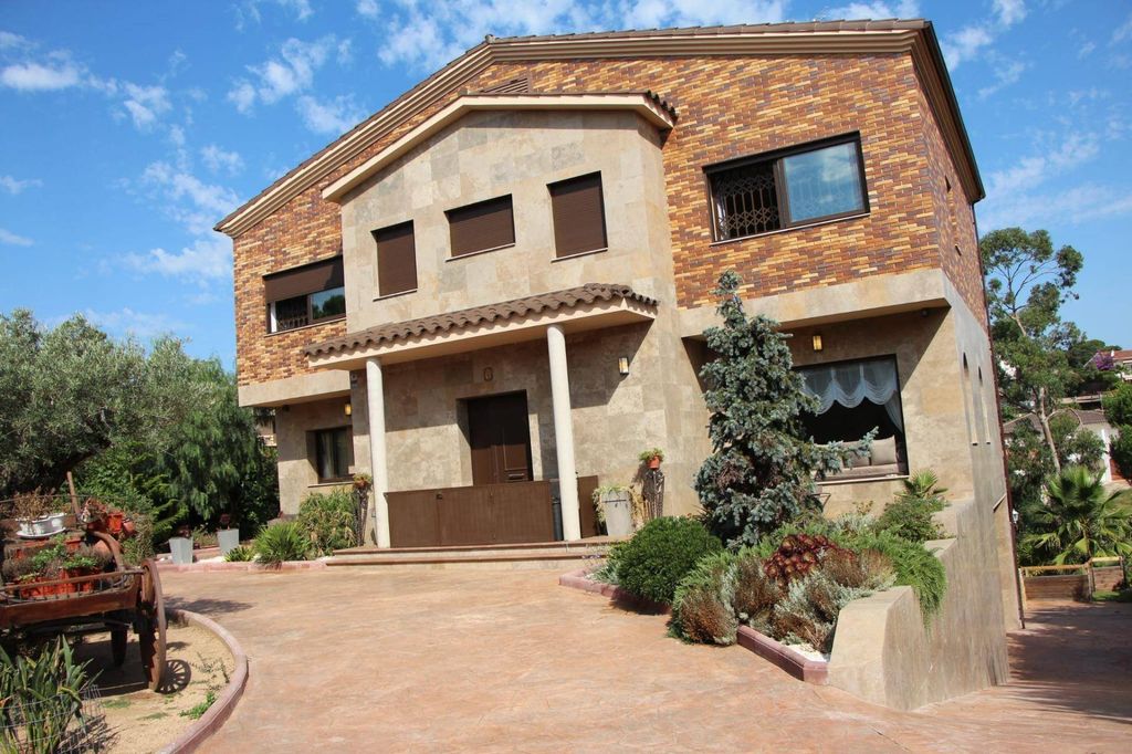 Luxury House for sale in Lloret de Mar, 995 000 €, Photo 2