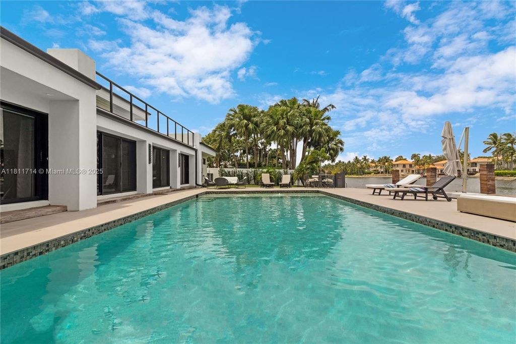 Luxury House for sale in Hollywood, 3 845 833 €, Photo 7