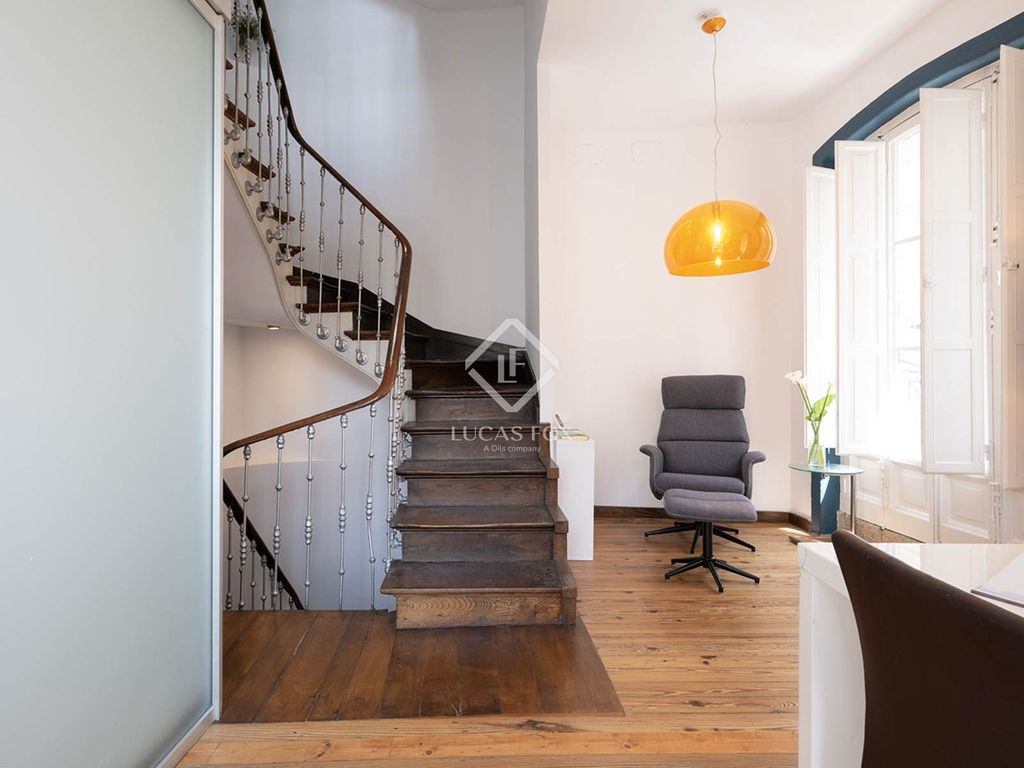 Luxury House for sale in Santiago de Compostela, 600 000 €, Photo 1