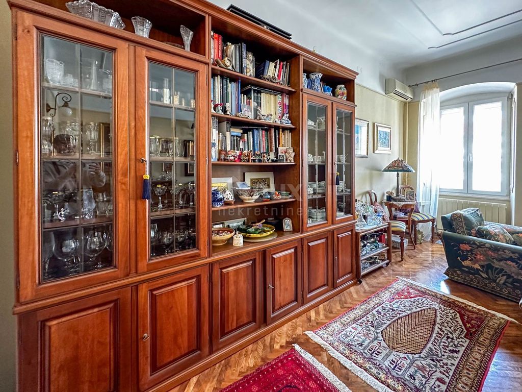 Luxury Apartment for sale in Rijeka, 400 000 €, Photo 5