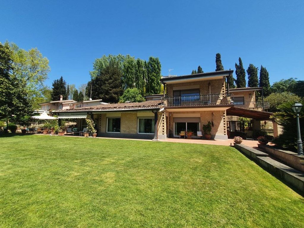Maison de luxe à vendre à Rome, 1 800 000 €, Photo 6