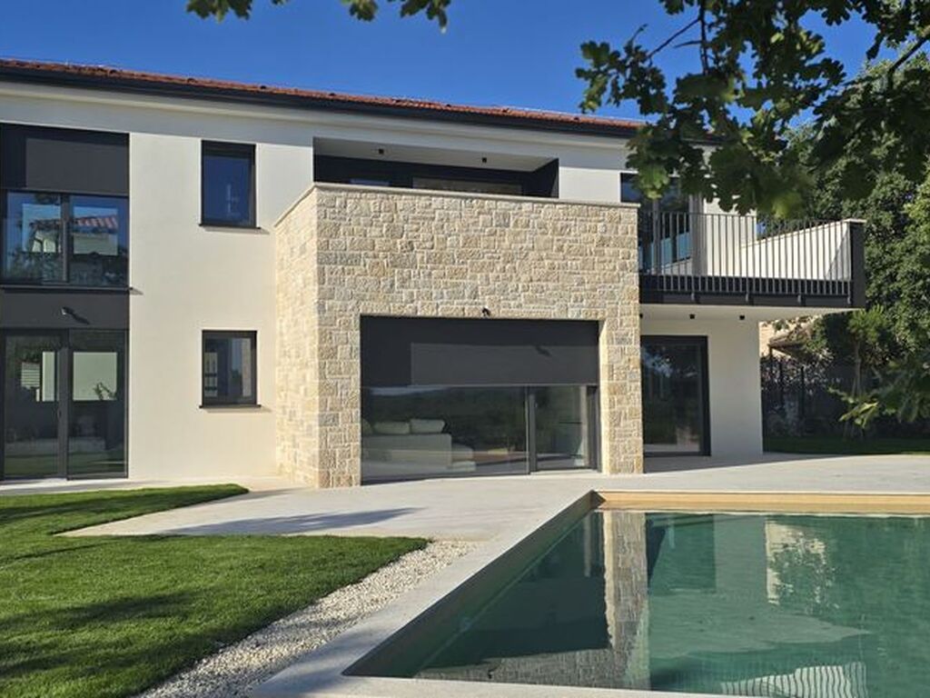 Maison de luxe à vendre à Porec, 0 €, Photo 1
