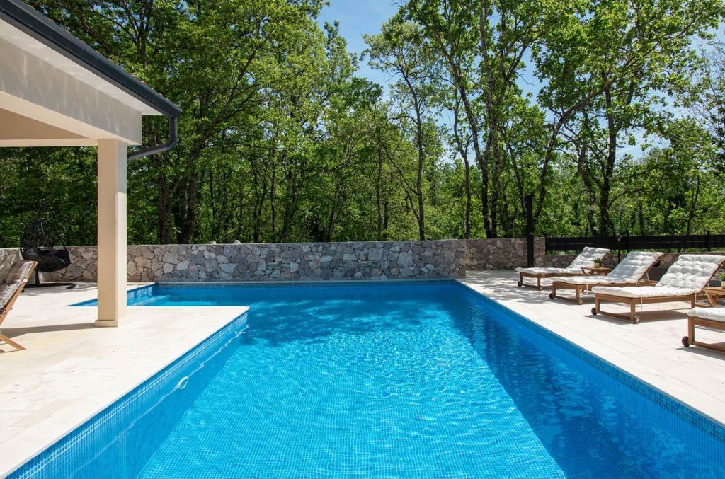 Maison de luxe à vendre à Labin, 650 000 €, Photo 2