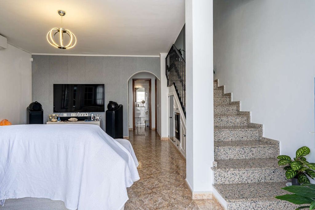 Luxury House for sale in Tías, 450 000 €, Photo 5