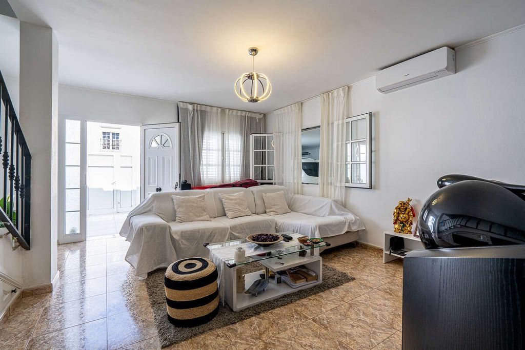 Luxury House for sale in Tías, 450 000 €, Photo 6