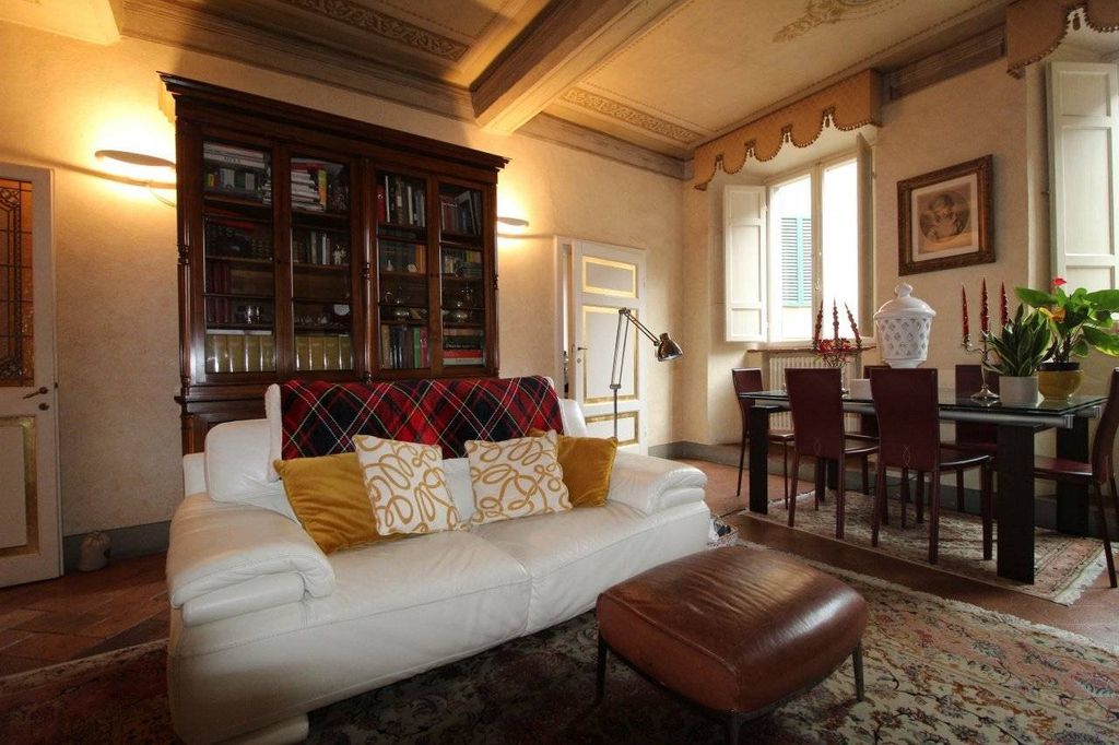 Luxury Apartment for sale in Siena, 630 000 €, Photo 2
