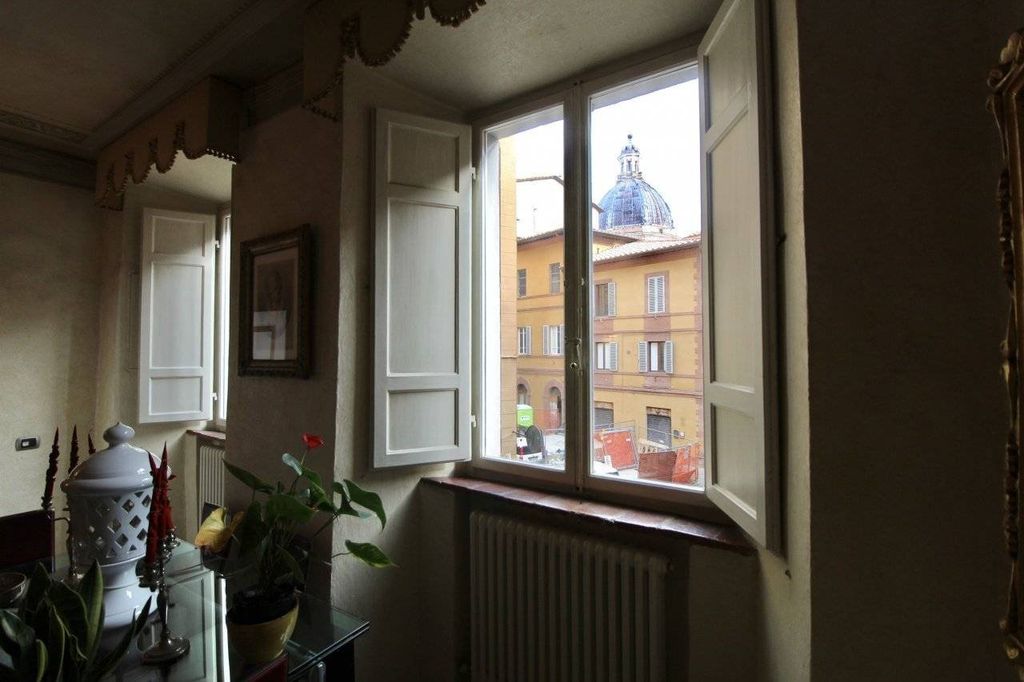 Luxury Apartment for sale in Siena, 630 000 €, Photo 4