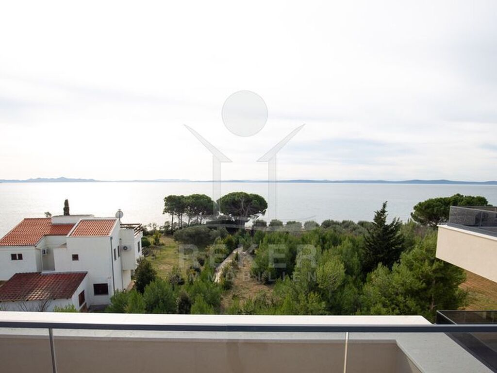 Luxury Apartment for sale in Privlaka, 690 000 €, Photo 1