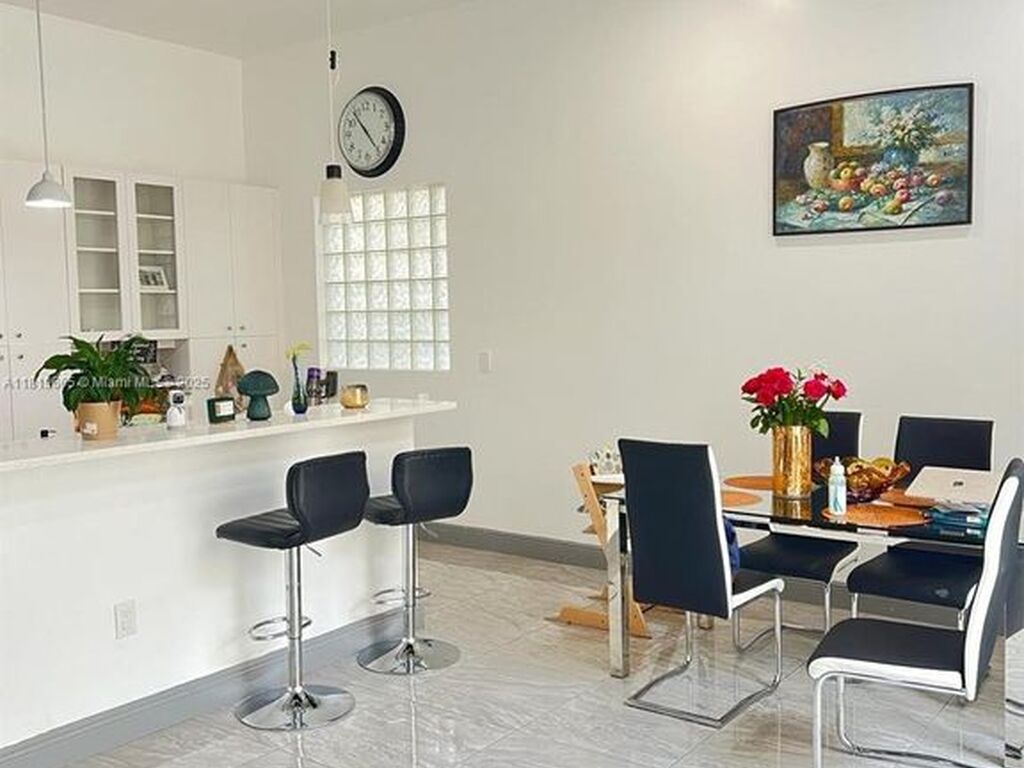 Luxury House for sale in Hollywood, 729 592 €, Photo 3