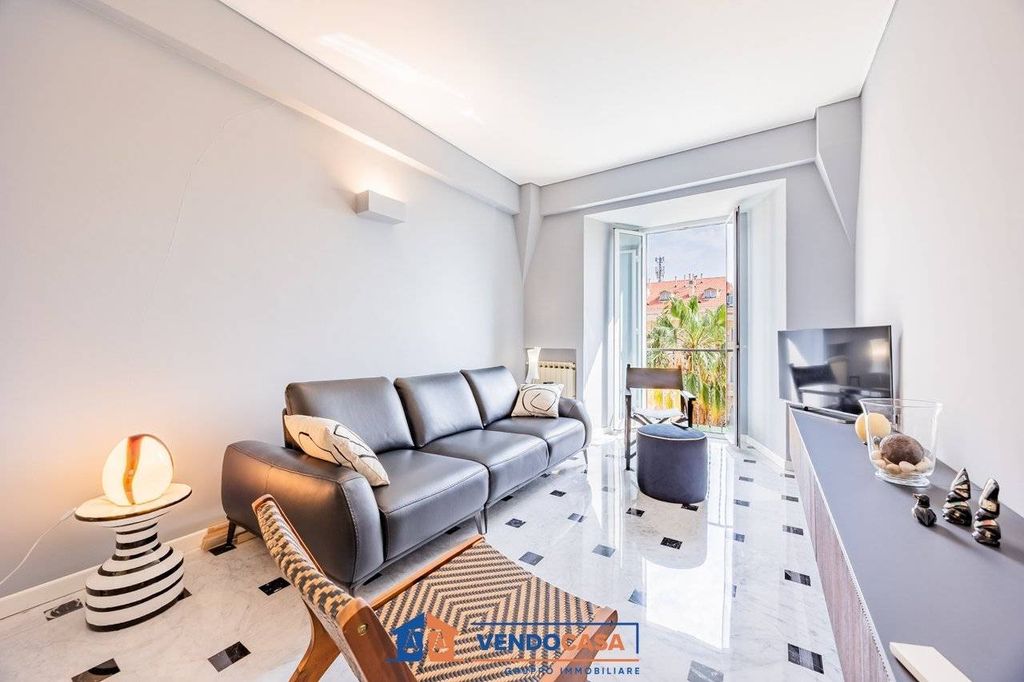 Luxury Apartment for sale in San Remo, 699 000 €, Photo 1
