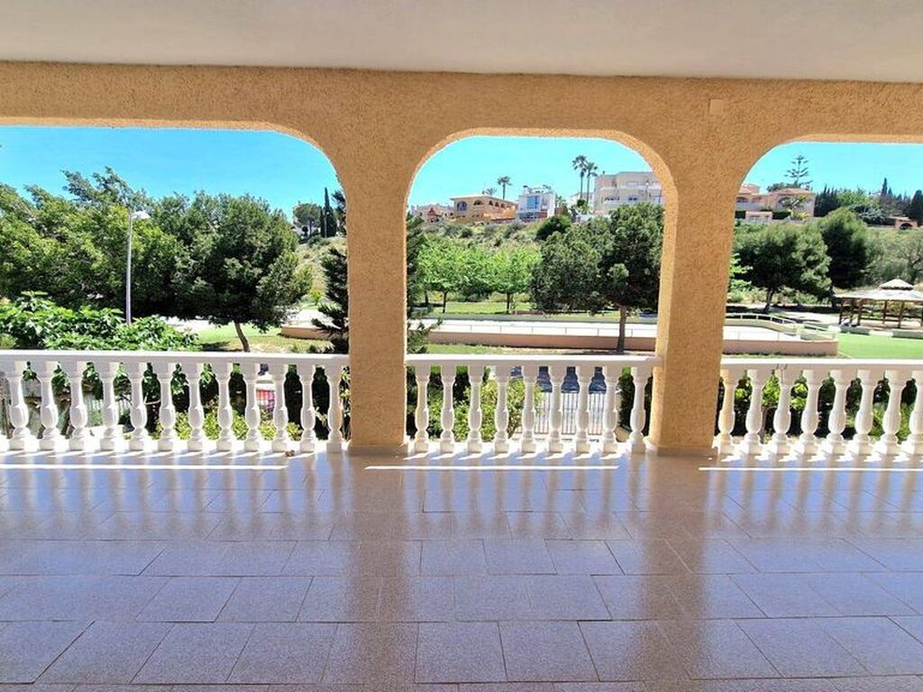 Maison de luxe à vendre à Torrevieja, 430 000 €, Photo 2