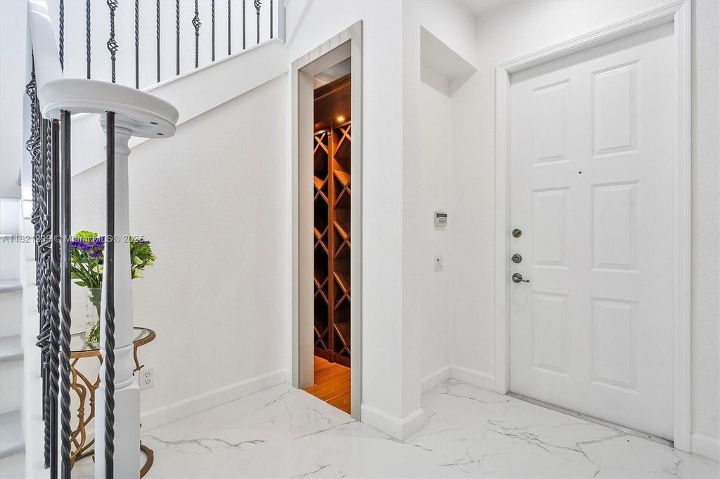 Luxury House for sale in Hollywood, 901 367 €, Photo 7