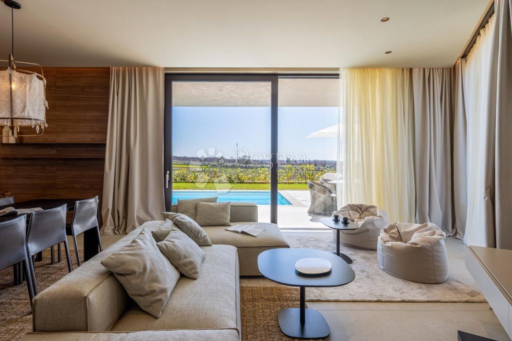 Maison de luxe à vendre à Porec, 1 190 000 €, Photo 6