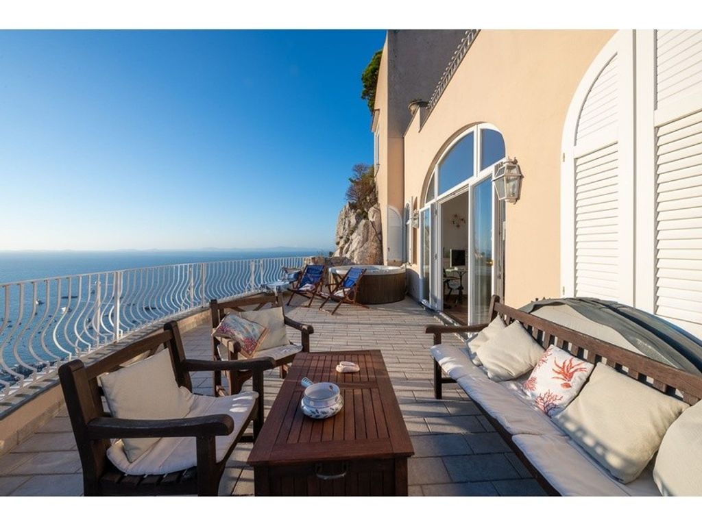 Luxury Apartment for sale in Capri, 3 250 000 €, Photo 1