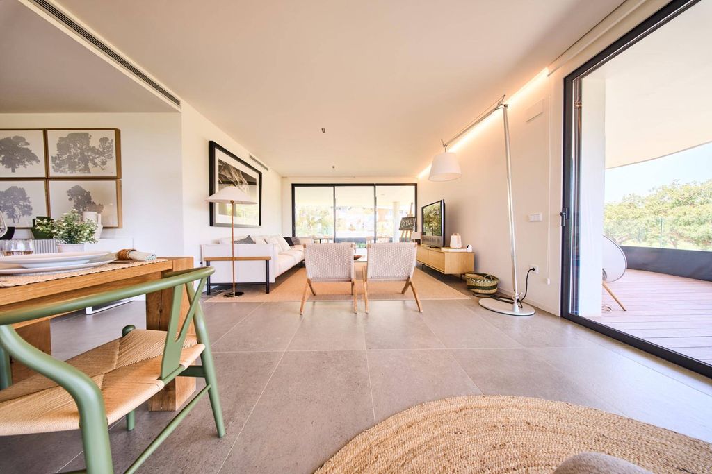 Luxury Apartment for sale in Sotogrande, 950 000 €, Photo 7