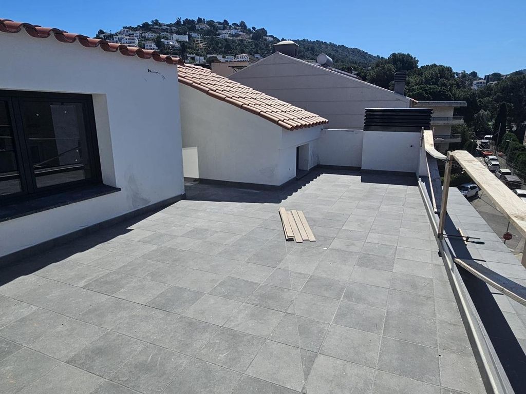 Luxury Apartment for sale in Roses, 640 000 €, Photo 7