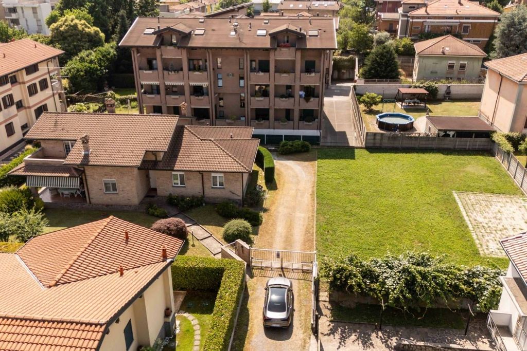 Maison de luxe à vendre à Cesate, 680 000 €, Photo 3