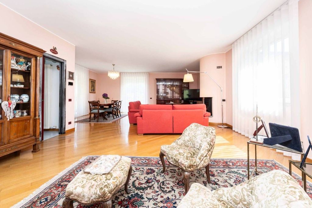 Maison de luxe à vendre à Cesate, 680 000 €, Photo 6