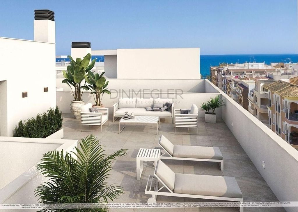 Luxury Apartment for sale in Torrevieja, 460 000 €, Photo 1