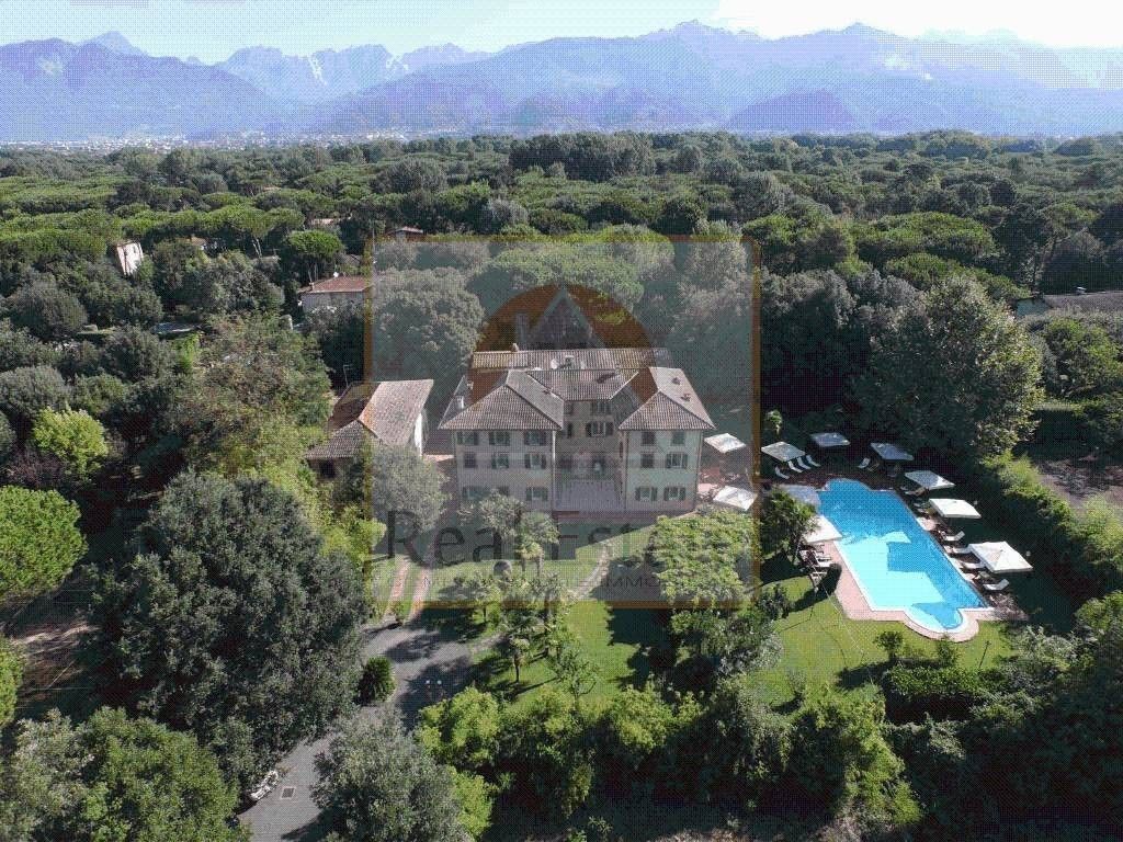 Luxury House for sale in Massa, 9 500 000 €, Photo 1