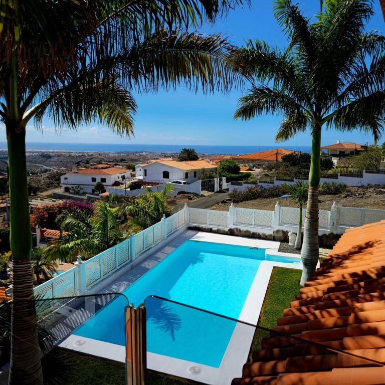 Luxury House for sale in San Bartolomé de Tirajana, 1 470 000 €, Photo 1