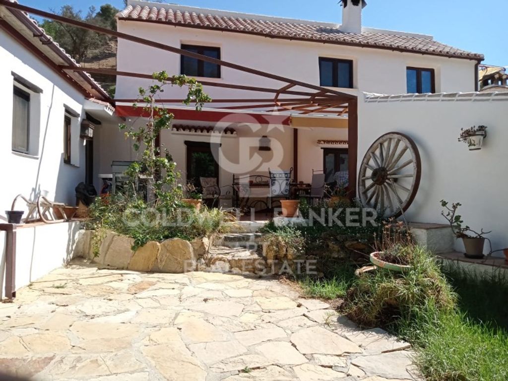 Luxury House for sale in Casares, 850 000 €, Photo 1