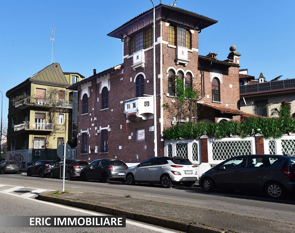 Maison de luxe à vendre à Milan, 2 050 000 €, Photo 1