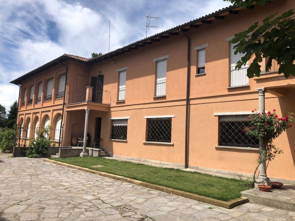 Maison de luxe à vendre à Castelletto Sopra Ticino, 950 000 €, Photo 1