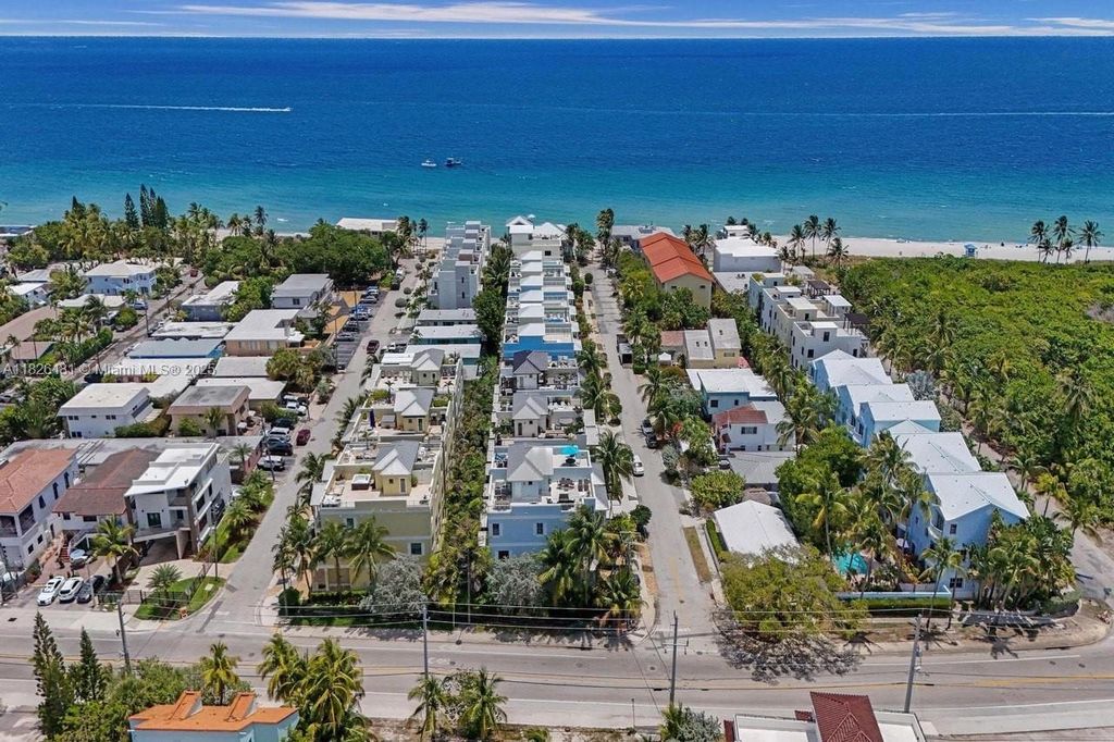 Luxury House for sale in Hollywood, 2 051 683 €, Photo 4