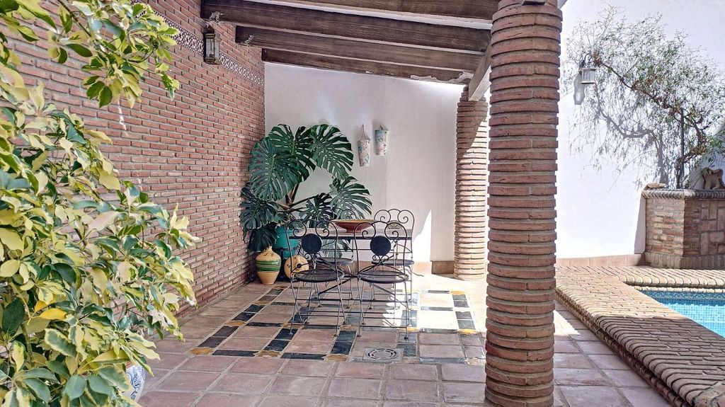 Luxury House for sale in Vélez-Málaga, 420 000 €, Photo 3
