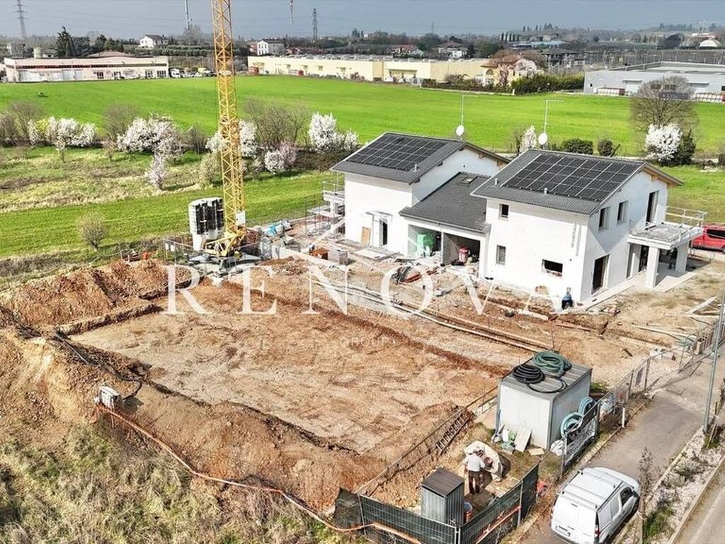 Maison de luxe à vendre à Castelnuovo Del Garda, 560 000 €, Photo 3