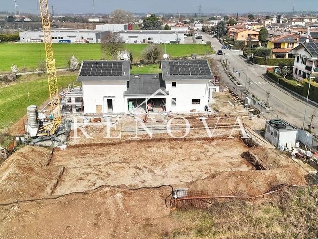 Maison de luxe à vendre à Castelnuovo Del Garda, 560 000 €, Photo 4